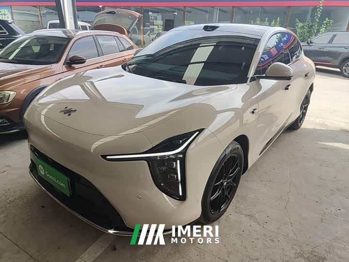 IM Motors Zhiji LS6 2026 Pure Electric Max - автомобиль из Китая