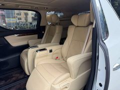 Toyota Alphard 2021 Hybrid 2.5L Luxury - ფოტო 12