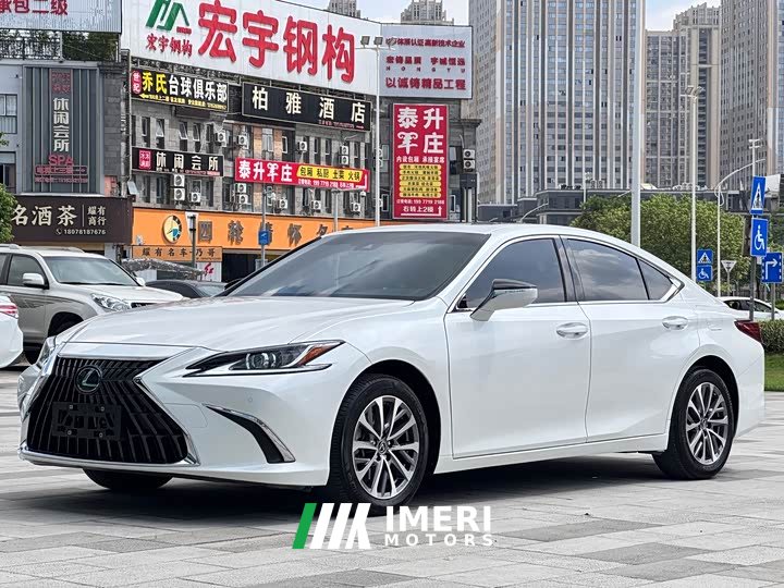 Lexus ES 2022 200 Excellence Edition - ავტომობილი ჩინეთიდან