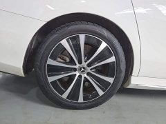 Mercedes-Benz E-Class New Energy 2023 E 350 e L Plug-in Hybrid Sport Sedan - ფოტო 19