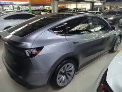 Tesla Model Y Long Range All-Wheel Drive Launch Edition - ფოტო 7
