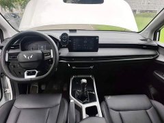 Wuling Jiachen 2022 1.5T Manual Comfort Vitality Edition - ფოტო 10