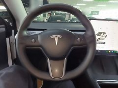 Tesla Model Y Long Range All-Wheel Drive - ფოტო 11