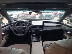 Lexus ES 2023 200 Excellence Edition - ფოტო 10