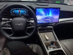 BYD Seal Glory Edition DM-i 1.5L 121km Luxury - ფოტო 10