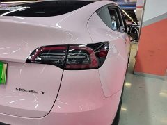 Tesla Model Y Rear-Wheel Drive - ფოტო 8
