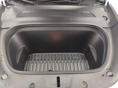 Tesla Model Y Rear-Wheel Drive - ფოტო 20