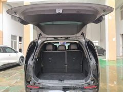 Li Auto Li Xiang MEGA Ultra - ფოტო 19