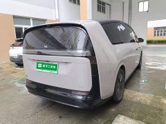 Li Auto Li Xiang MEGA Ultra - ფოტო 7