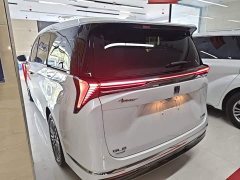 Buick GL8 New Energy Luxe Premium 7-Seater - ფოტო 5
