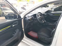 SAIC MG i5 1.5L CVT Star Shine Edition - ფოტო 16