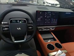 Li Auto L7 Pro - ფოტო 10