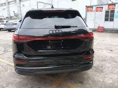 Audi Q5 e-tron 40 e-tron Starlight Edition Brocade Package - ფოტო 4