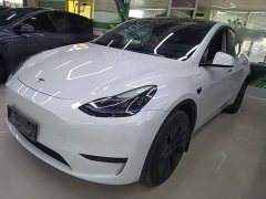 Tesla Model Y Rear-Wheel Drive - ფოტო 1