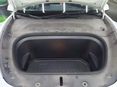 Tesla Model Y Rear-Wheel Drive - ფოტო 20