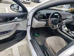 BYD Qin PLUS Glory Edition EV 510KM Leading - ფოტო 16