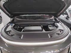 Li Auto L8 Pro - ფოტო 16