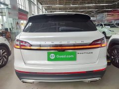 Lincoln Explorer 2.0T AWD Premium - ფოტო 6