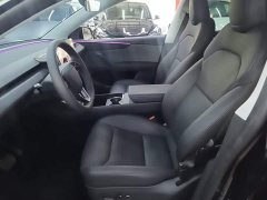 Tesla Model Y Rear-Wheel Drive - ფოტო 15