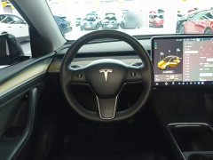 Tesla Model Y Standard Range RWD - ფოტო 11