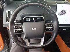 Li Auto L8 Pro - ფოტო 11