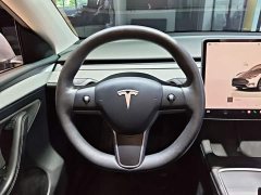 Tesla Model Y Rear-Wheel Drive - ფოტო 11
