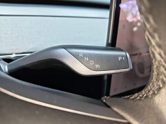 Tesla Model Y Rear-Wheel Drive - ფოტო 14