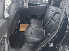 Tesla Model Y Rear-Wheel Drive - ფოტო 17