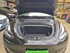 Tesla Model Y 2023 High Performance All-Wheel Drive - ფოტო 13