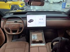 Nio Lerado L90 Max Six-Seater - ფოტო 10