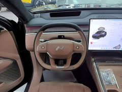 Nio Lerado L90 Max Six-Seater - ფოტო 11
