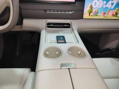 IM Motors Zhiji LS6 Pure Electric Max - ფოტო 13
