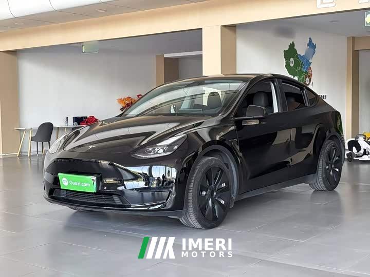 Tesla Model Y Facelift Rear-Wheel Drive
