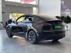 Tesla Model Y 2022 Facelift Rear-Wheel Drive - ფოტო 5