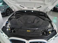 BMW i3 eDrive 35 L - ფოტო 20
