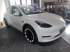Tesla Model Y Long Range All-Wheel Drive - ფოტო 4