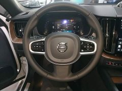 Volvo XC60 B5 AWD Smart Remote Luxury Edition - ფოტო 11