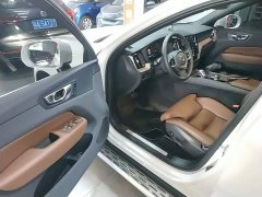 Volvo XC60 B5 AWD Smart Remote Luxury Edition - ფოტო 16