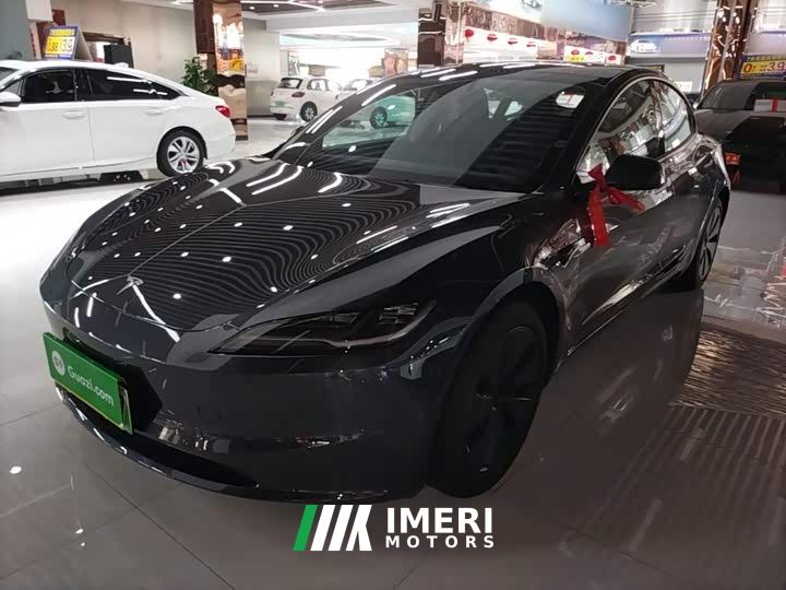 Tesla Model 3 Rear-Wheel Drive