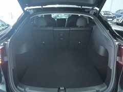 Tesla Model Y Rear-Wheel Drive - ფოტო 19