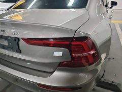 Volvo S60 Plug-in Hybrid T8 E-Drive Hybrid 4WD Smart Yi Luxury Edition - ფოტო 8