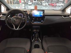 Toyota Corolla Hybrid 1.8H E-CVT Luxury - ფოტო 10