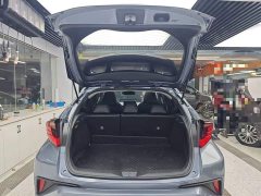 Toyota C-HR 2021 Dual-Engine 2.0L E-CVT Luxury Edition - ფოტო 19