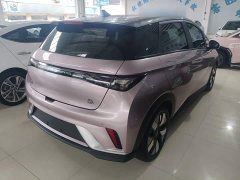 BYD Dolphin 401km Knight Edition - ფოტო 7