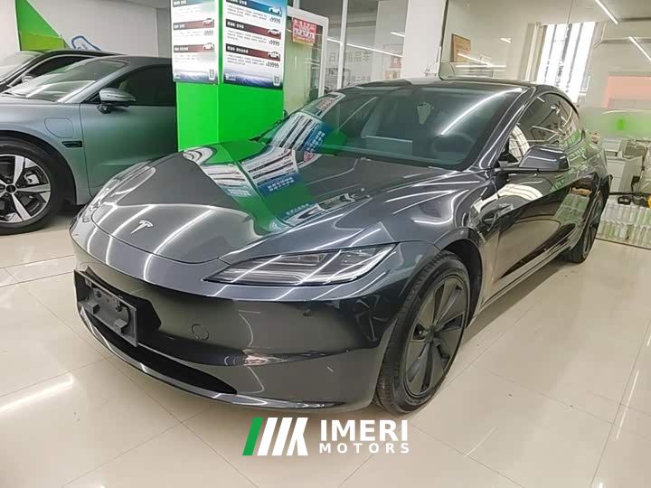 Tesla Model 3 Rear-Wheel Drive