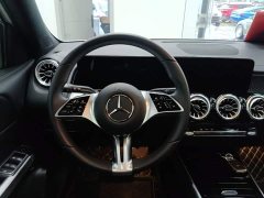 Mercedes-Benz GLB 220 Dynamic - ფოტო 11