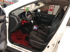 Nissan Qashqai 2.0L FWD Smart Connect Premium Edition - ფოტო 15