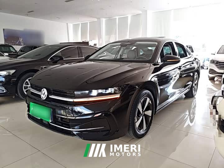Volkswagen Magotan 300TSI DSG Prestige Edition with Eye-Catching Package