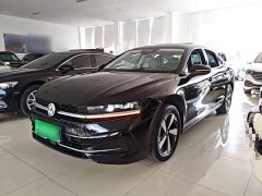 Volkswagen Magotan 300TSI DSG Prestige Edition with Eye-Catching Package - ფოტო 2