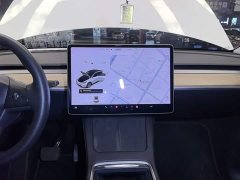 Tesla Model Y Standard Range RWD - ფოტო 13